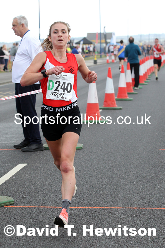 Senior womens 4 stage relay, 2021 Northern 6 and 4 Stage and Young Athletes Road Relays, Redcar. Photo: David T. Hewitson/Sports for All Pics